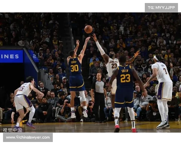 NBA即时比分最新动态:全场精彩对决与战况回顾,全面分析每场比赛进展 NBA即时比分最新动态:全场精彩对决与战况回顾,全面分析每场比赛进展